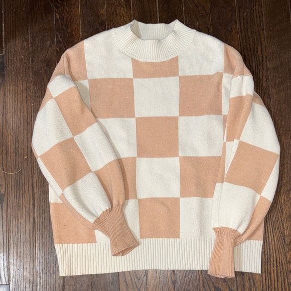 Zesica Sweaters - Cozy Checkered Tan and Cream Women's Sweater